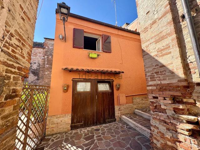 Case e ville in vendita di 210 m² in Vicolo D. del Zoppo
