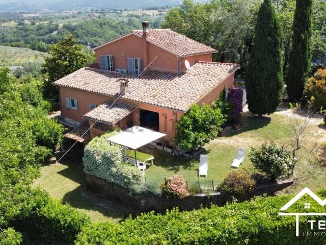 Case e ville in vendita di 210 m² in Strada Regionale 313