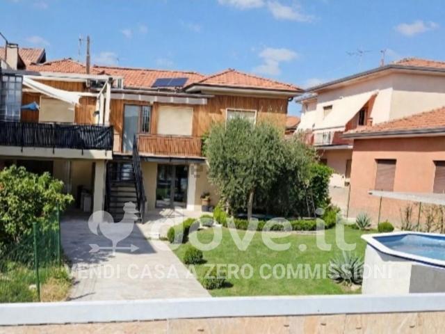 Case e ville in vendita di 211 m² in Via Leon Battista Alberti, 27