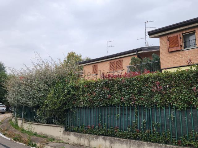 Case e ville in vendita di 211 m² in Via per Rovello, 100