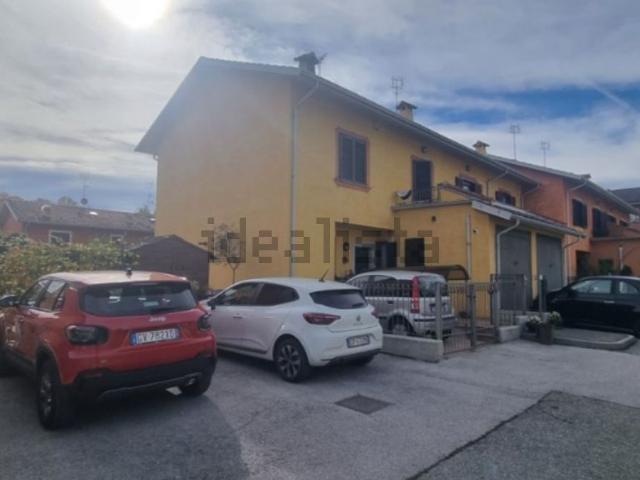 Case e ville in vendita di 212 m² in Via Bertolino, 61