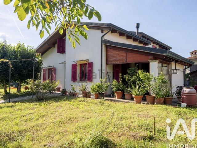 Case e ville in vendita di 212 m² in Via della Vigna