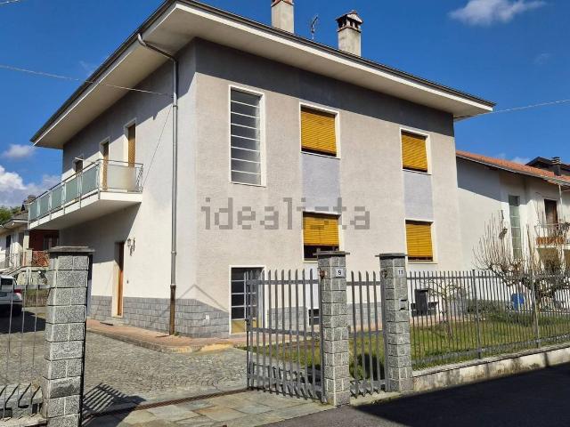 Case e ville in vendita di 212 m² in Via Osella