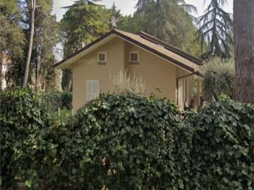 Case e ville in vendita di 212 m² in Via Scacciano, 46