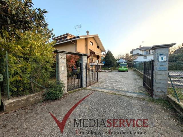 Case e ville in vendita di 212 m² in Via Tetto Mantello, 5