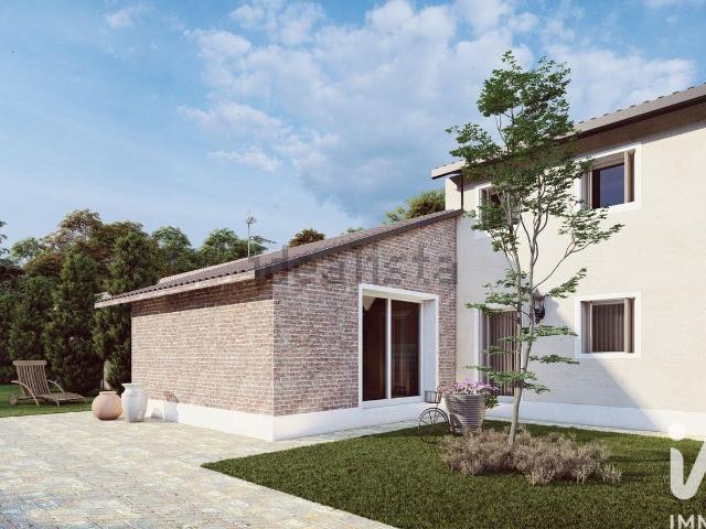 Case e ville in vendita di 212 m² in Viale della Vittoria
