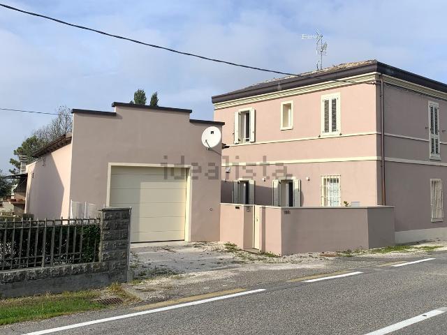 Case e ville in vendita di 213 m² in Via Sauro Babini, 159