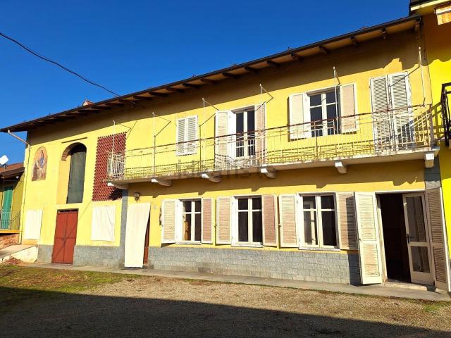Case e ville in vendita di 213 m² in Frazione Rossi, 61