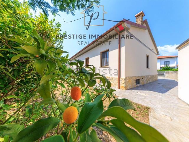 Case e ville in vendita di 214 m²