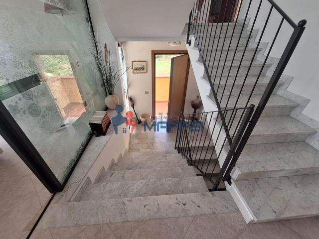Case e ville in vendita di 214 m²