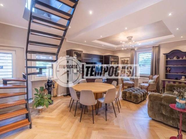 Case e ville in vendita di 214 m² in Via del Casale Rocchi