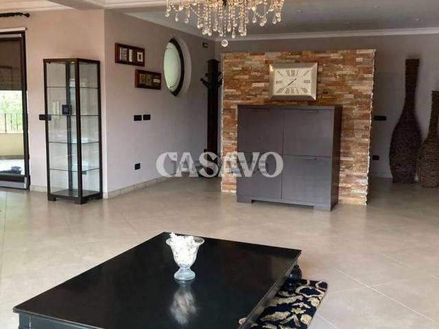 Case e ville in vendita di 214 m² in Via Vallamena, 61