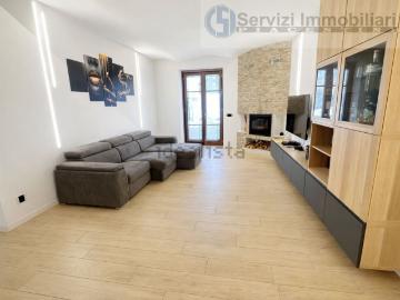 Case e ville in vendita di 215 m²