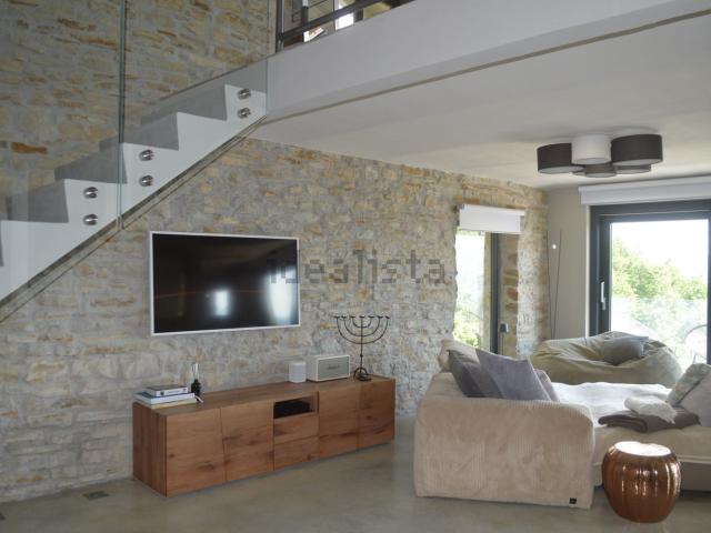 Case e ville in vendita di 215 m²