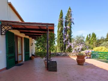 Case e ville in vendita di 215 m² in Via di Belmonte