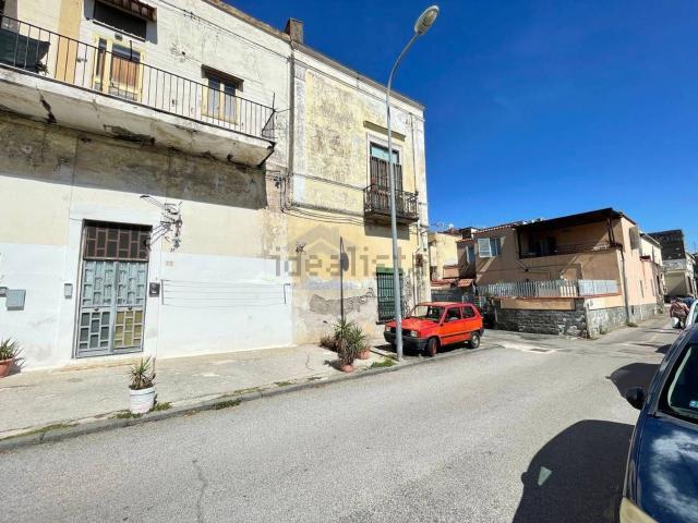 Case e ville in vendita di 215 m² in Via Margherita di Savoia, 2
