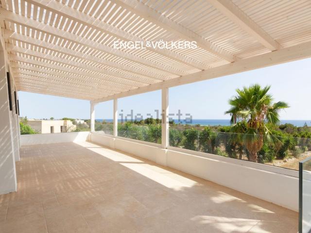 Case e ville in vendita di 215 m² in Via scarpetta