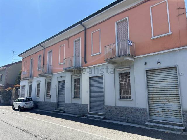 Case e ville in vendita di 215 m² in Corso Sempione, 65