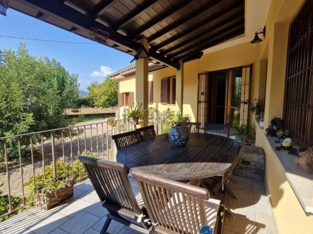 Case e ville in vendita di 215 m² in Frazione Coasco Marinaverde