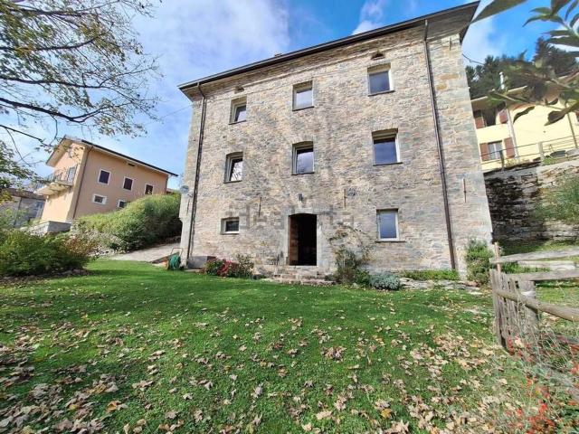 Case e ville in vendita di 215 m² in Località Romezzano