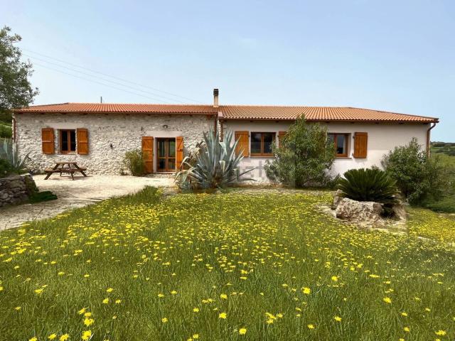 Case e ville in vendita di 218 m² in Località Santu Pedru
