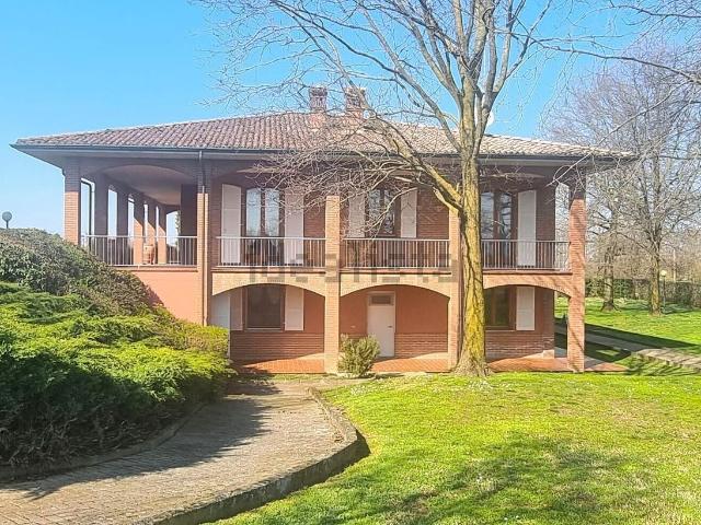 Case e ville in vendita di 330 m² in Località Seminò, 154