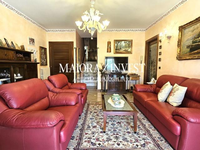 Case e ville in vendita di 219 m²