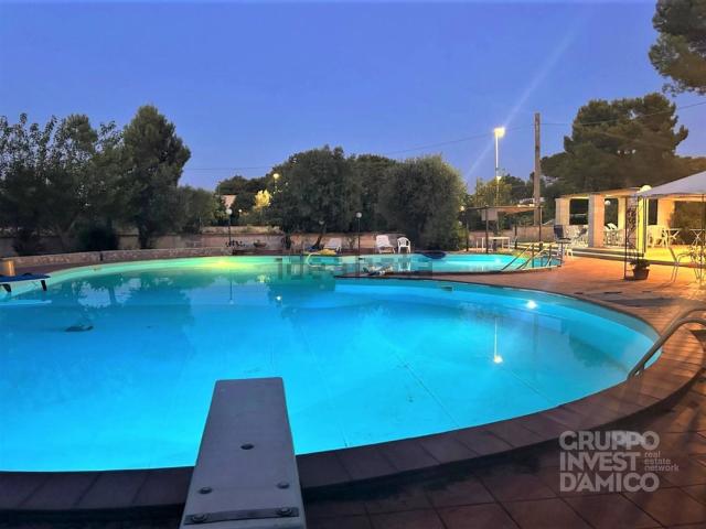 Case e ville in vendita di 219 m² in Via Bosco Caggioni