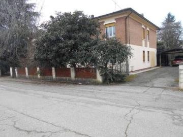 Case e ville in vendita di 219 m² in Via Papa Giovanni XXIII, 1