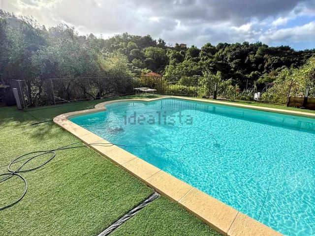 Case e ville in vendita di 220 m²