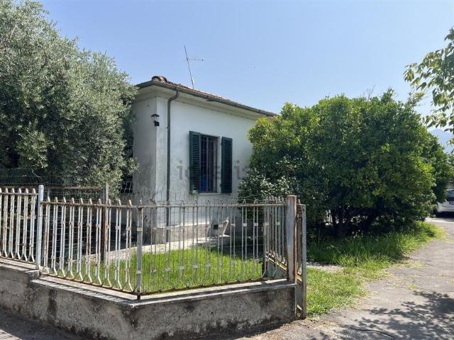 Case e ville in vendita di 220 m²