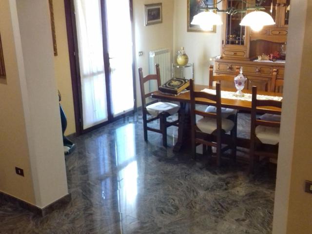 Case e ville in vendita di 220 m²