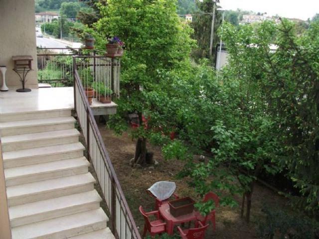 Case e ville in vendita di 220 m²