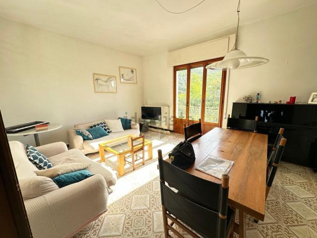 Case e ville in vendita di 220 m²
