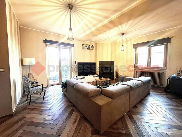 Case e ville in vendita di 220 m²