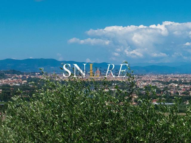 Case e ville in vendita di 220 m² in Via della Croce