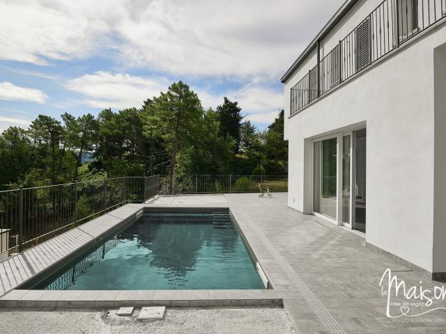 Case e ville in vendita di 220 m² in Via di Bruceto