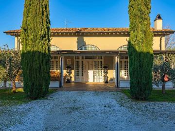 Case e ville in vendita di 220 m² in Via Fornello
