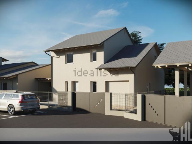 Case e ville in vendita di 194 m² in Via Faverga