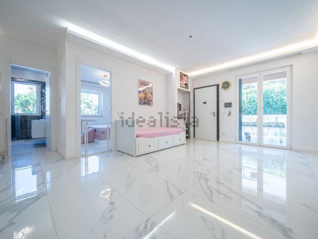 Case e ville in vendita di 220 m² in Via Monte Pergola