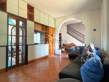 Case e ville in vendita di 220 m² in Via Macia, 71