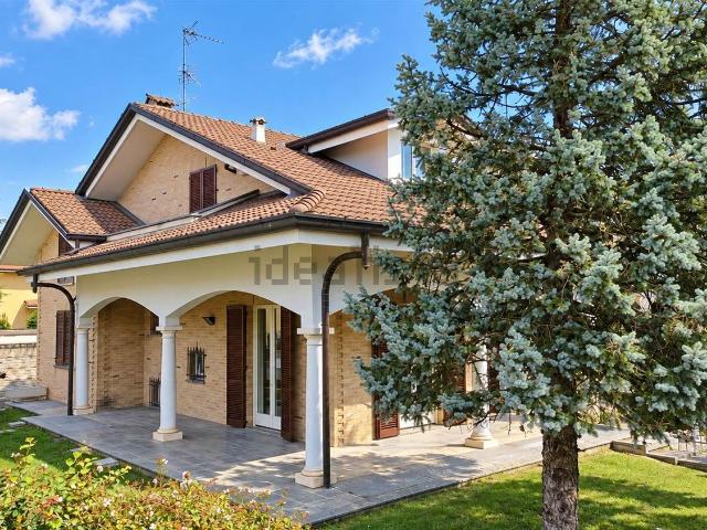 Case e ville in vendita di 220 m² in Via Martin Luther King, 1