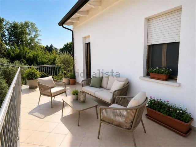 Case e ville in vendita di 220 m² in Via San Vitale