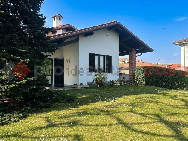 Case e ville in vendita di 220 m² in Via Sant&apos Antonio, 75