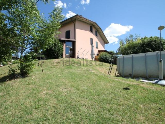 Case e ville in vendita di 220 m² in Via Sant&apos Apollinare, 1415