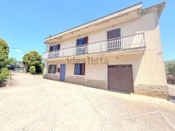 Case e ville in vendita di 220 m² in Via Ponte di Mele