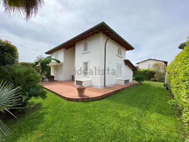 Case e ville in vendita di 220 m² in Via XIX Settembre