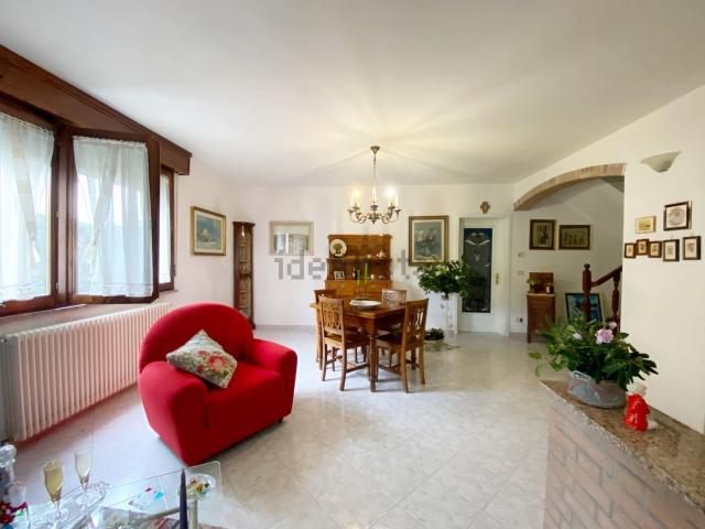 Case e ville in vendita di 220 m² in Viale Nord