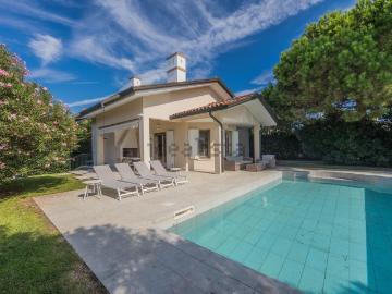 Casa in vendita a Rosolina - Piscina
