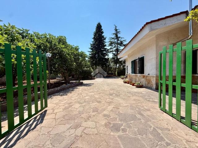 Case e ville in vendita di 220 m² in Contrada Impalata